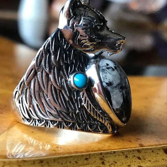 White Buffalo Turquoise Sterling Silver Bear Ring Size 10 - Picture 9 of 10